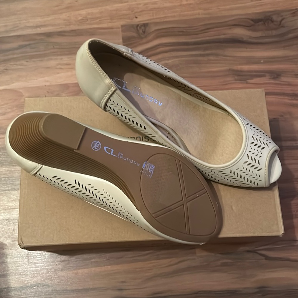 Super cute shoes 91/2 med